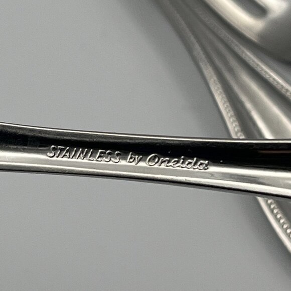 Oneida American Harmony Flatware Set For 6 Plus 4 Serving 34 Pieces In Total - Picture 8 of 8